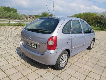 Xsara Picasso 2.0 HDI 66 kw 2005 god stranac restajling.