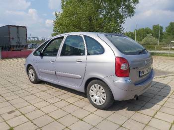 Xsara Picasso 2.0 HDI 66 kw 2005 god stranac restajling.