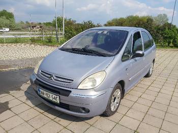 Xsara Picasso 2.0 HDI 66 kw 2005 god stranac restajling.