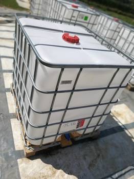 Prodajem plastične IBC cisterne-kontejnere od 1000 l