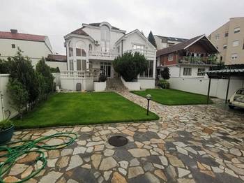 Kuca u Kragujevcu na prodaju