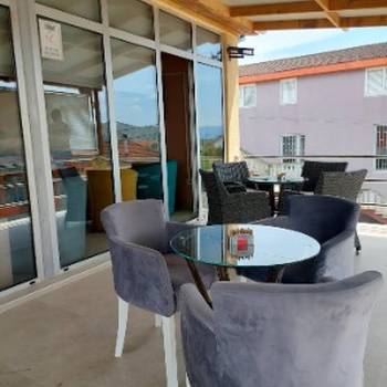 Potrebne konobarice - caffe ENIGMA Podgorica