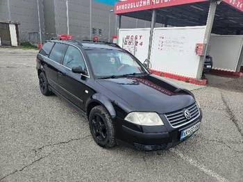 Pasat 5.5 stranac 1.9 TDI 74Kw 2003 god