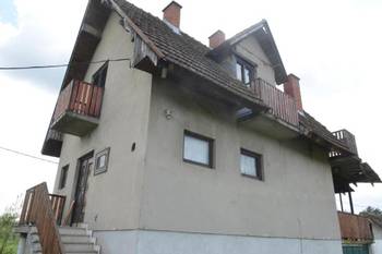 Useljiva kuca sa 6.5 ari placa na 3 etaze u Mionici