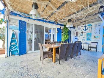 Prodajem biznis-Vila Santorini razradjen.vlasnik.