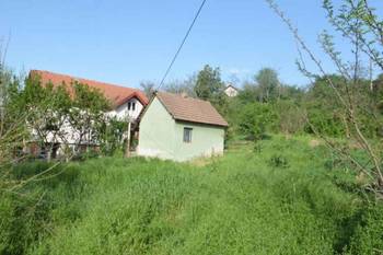 Vikendica i plac blizu Beograda, Ostruznica