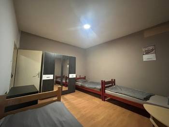 Izdajem smestaj za radnike Dobanovci-Surcin
