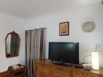 Izdajem renoviran 1.0 stan u Paviljonima, 35 m2.