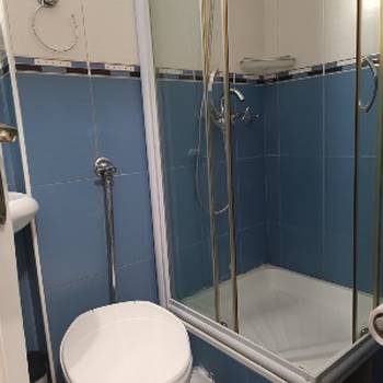 Izdajem renoviran 1.0 stan u Paviljonima, 35 m2.