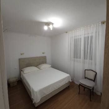 Izdaje se apartman u centru stobreca-hrvatska