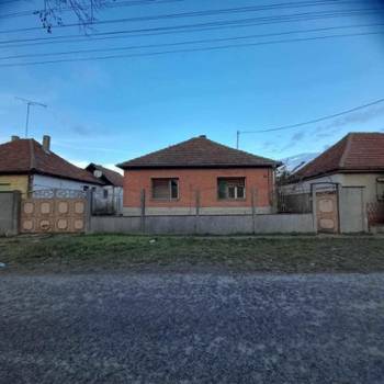 Prodaje se kuća u Subotici - katastarska opština Donji grad