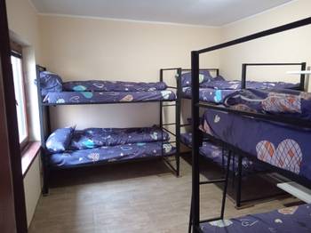 Izdajem stanove za radnike jednosobne,dvosobne,trosobne