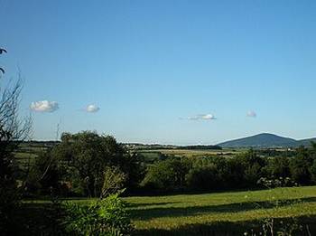 Nezavšena kuća u Venačanima
