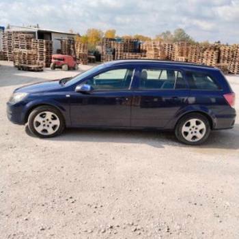 Opel astra katavan. 2006. godiste