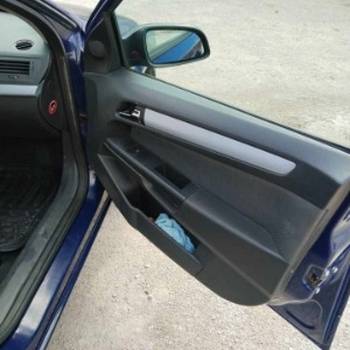 Opel astra katavan. 2006. godiste