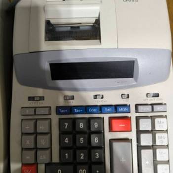 Dve računske mašine sa trakom marke Olympia