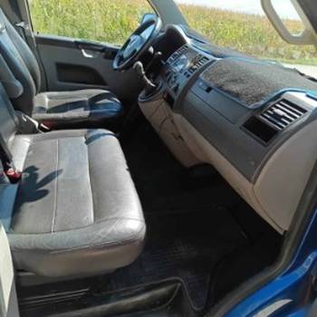 Volkswagen Transporter T5 2.5 2008.