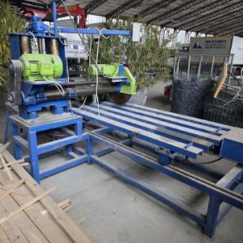 Prodajem frezu za secenje kamena i jos kamenorezackih masina. Cena