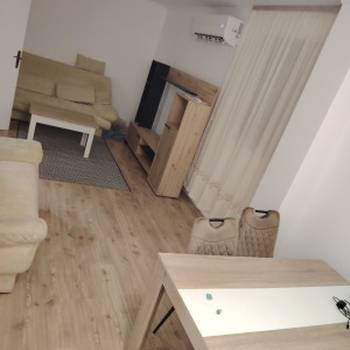 Šabac, izdajem dvoiposoban stan