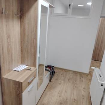 Šabac, izdajem dvoiposoban stan