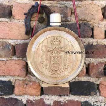 Izrada hrastovih drvenih čutura sa gravurom