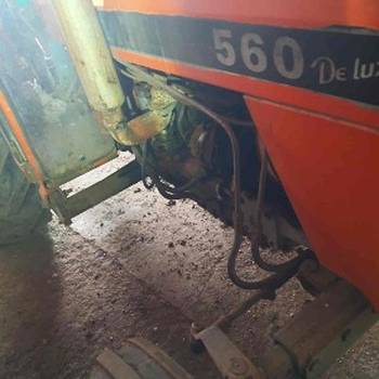 Traktor IMT 560 s 44 motor 1987 god.