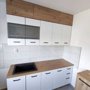 Nameštaj po meri , stolarske usluge, montaža