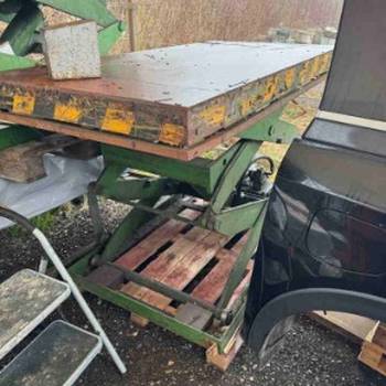 Na prodaju dizalice za automehaničare