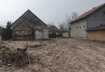 Stara kuca u Kucuri na prodaju