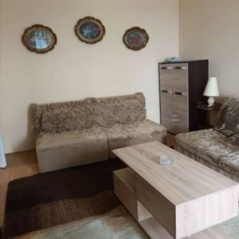 Izdajem dvosoban stan na Banovom Brdu