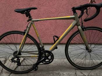 Prodajem drumski-trkački bicikl, u pitanju je Eclipse 4.0