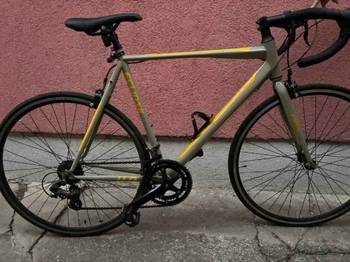 Prodajem drumski-trkački bicikl, u pitanju je Eclipse 4.0