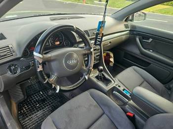 Audi A4 1.9 TDI 96 kw 2004 god stranac 1200e Fixno Sabac