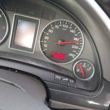 Audi A4 1.9 TDI 96 kw 2004 god stranac 1200e Fixno Sabac