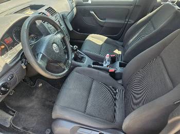 Golf 5 stranac 1.9 TDI 77kw BKC sa pravih 240.000 km 2005 god