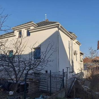 Prodajem kucu u najlepsem delu Surcina