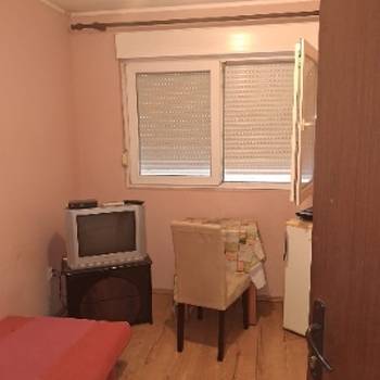 Izdajem sobu u Beogradu,na Zvezdari
