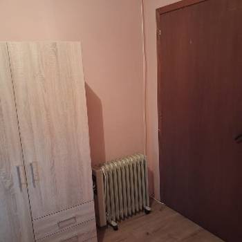 Izdajem sobu u Beogradu,na Zvezdari