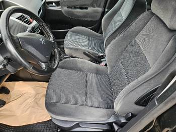 Pezo 207 1.4 benz 16v 65 kw 2007 god kao nov.